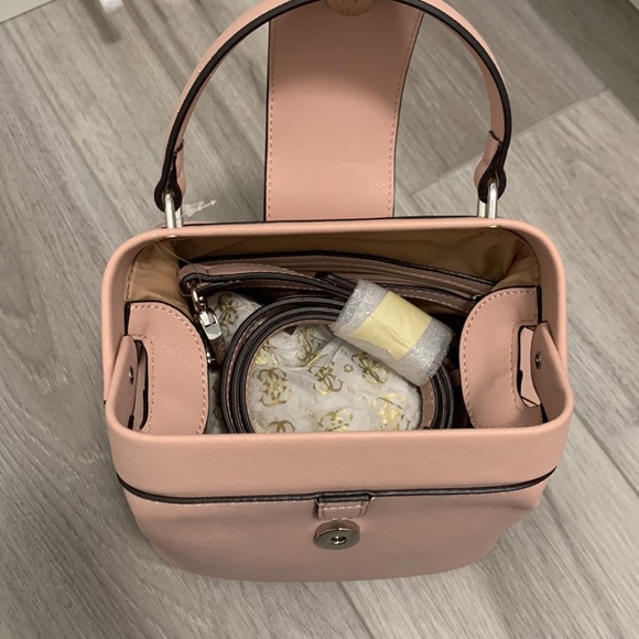 Guess Mini Frame Satchel - Picture 4 of 11